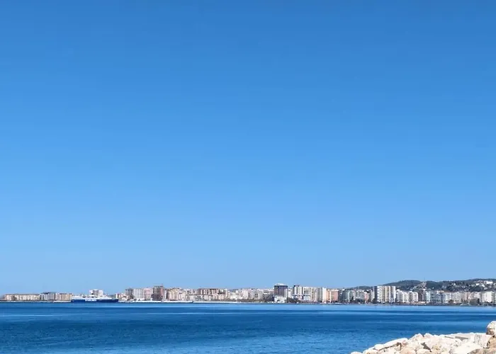 Bel à Louer à Lungomare